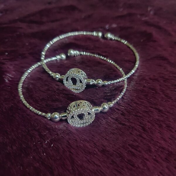 Silver Bangles Jewellery .